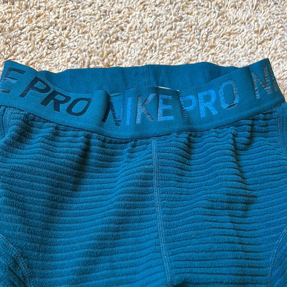 Nike Pro Hyper Warm Leggings SZ Small - Picture 3 of 10